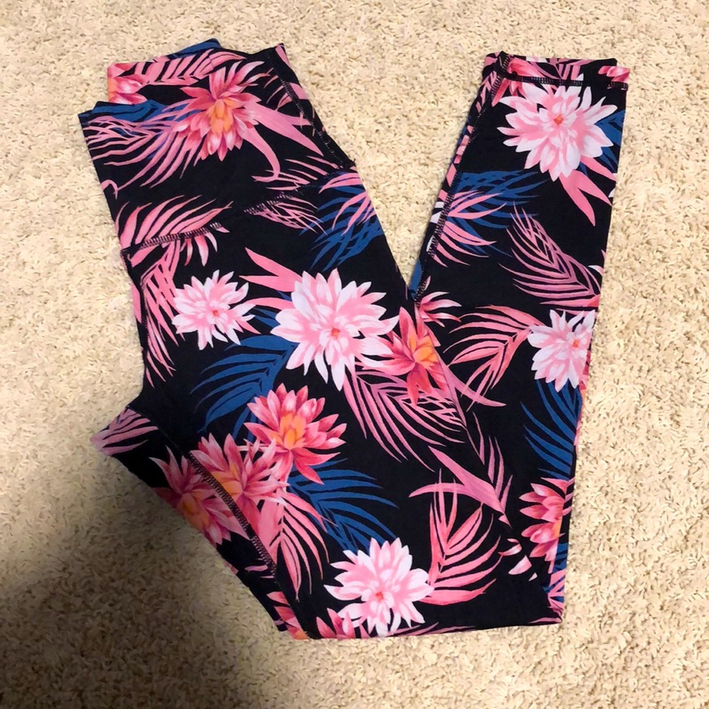 Spiritual Gangsta - Pink/Black Floral Leggings - M